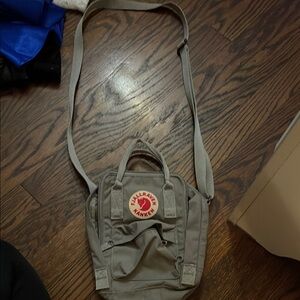 Kånken Gray Shoulder Bag